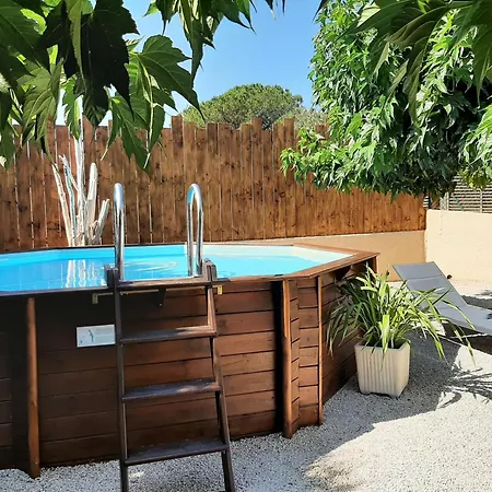 Avec Jardin Et Piscine